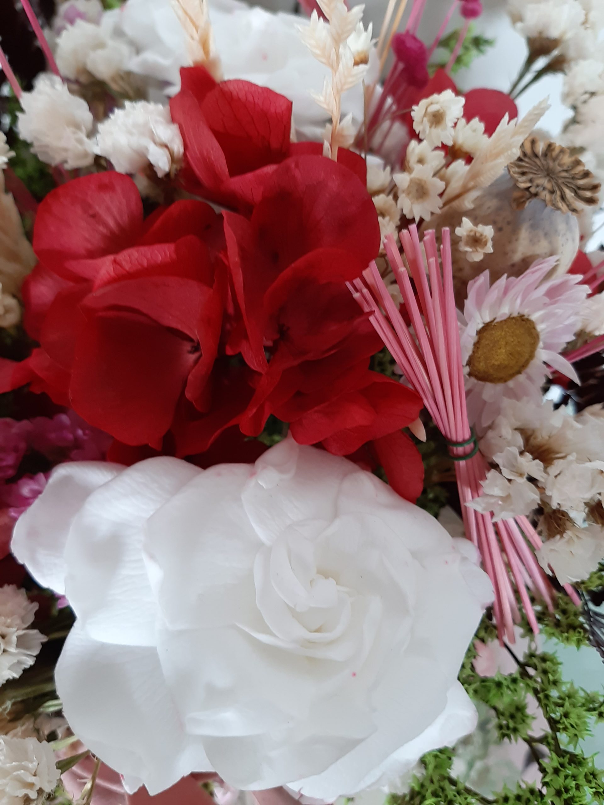 Cesto de flor preservada - Imagen 2